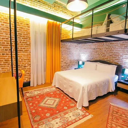 فندق Cathedral Boutique كورتشي